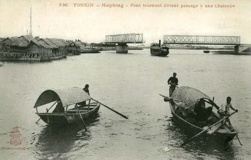 CẦU QUAY XE LỬA ĐỘC ĐÁO NHẤT VIỆT NAM